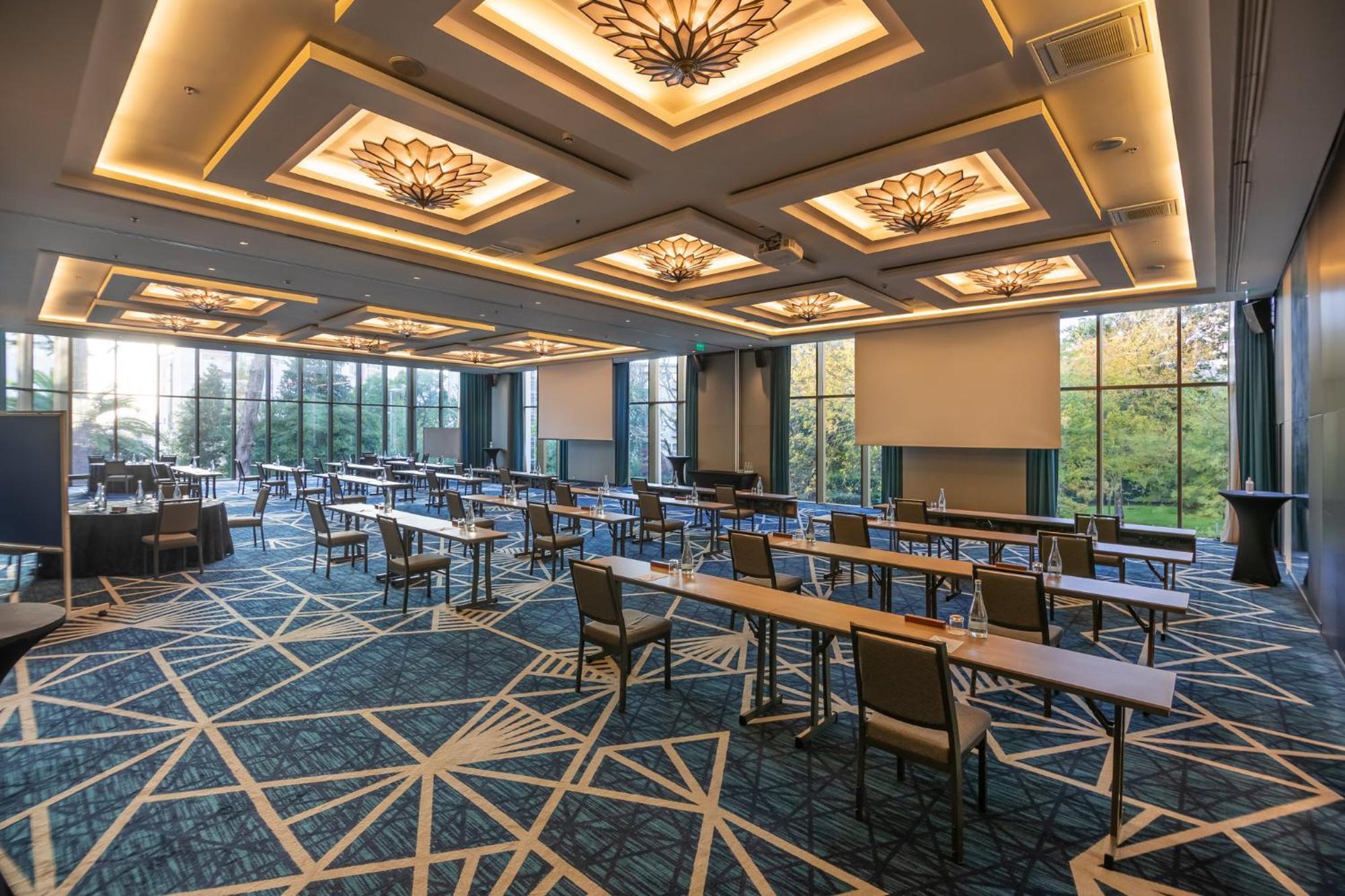 Hotel Crowne Plaza Porto By Ihg Exterior foto The ballroom
